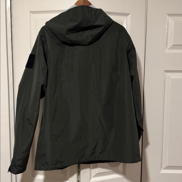 Baerskin rain jacket men’s medium hunter green new nwt - Picture 3 of 3